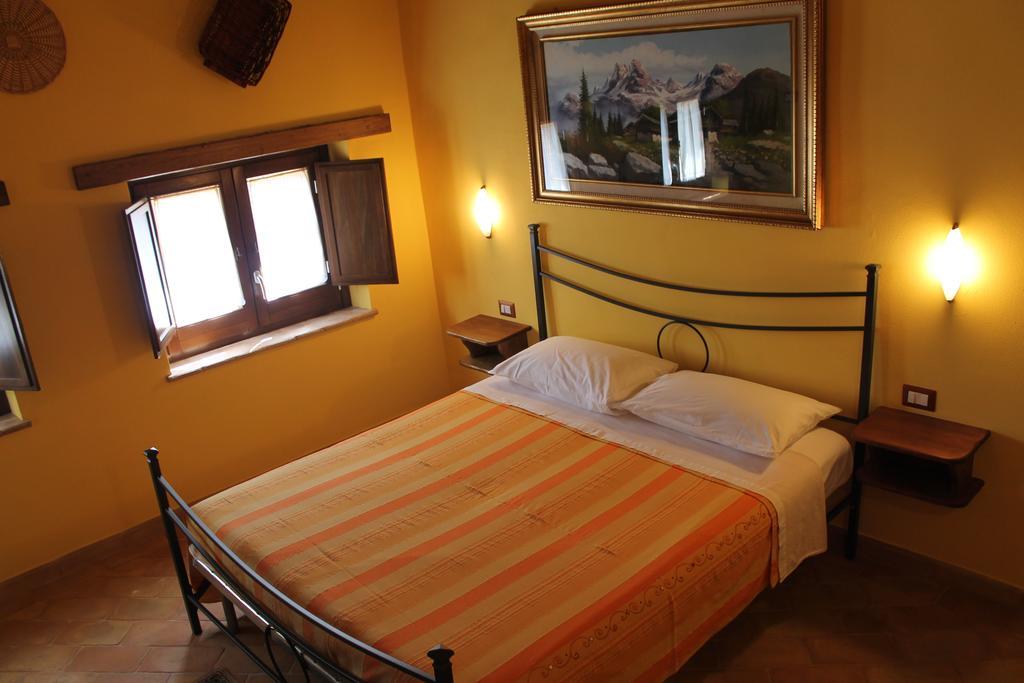 Agriturismo Borgo Pirolino أورفييتو الغرفة الصورة
