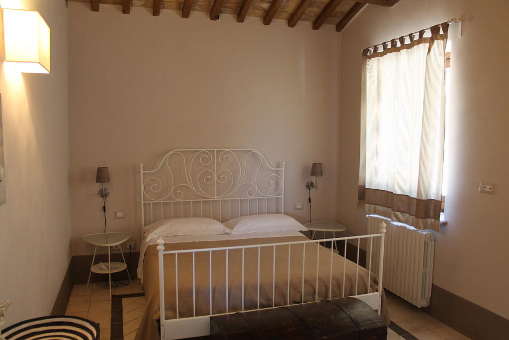 Agriturismo Borgo Pirolino أورفييتو الغرفة الصورة