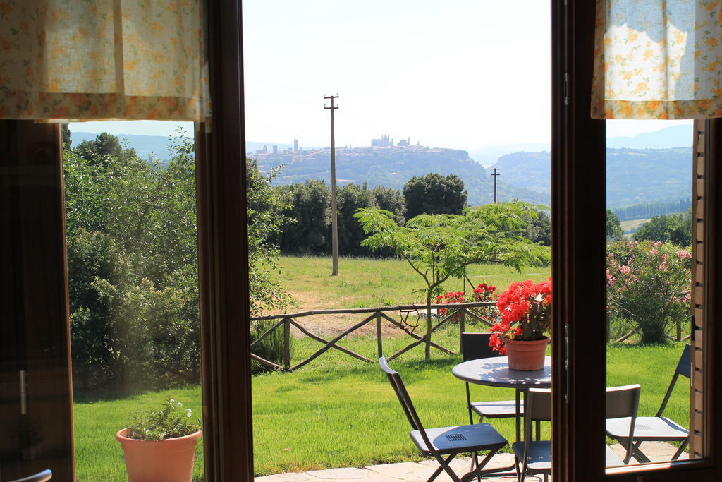 Agriturismo Borgo Pirolino أورفييتو الغرفة الصورة